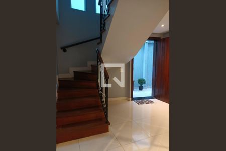 Casa à venda com 275m², 5 quartos e 2 vagas