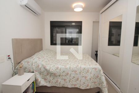 Quarto Suíte de apartamento à venda com 2 quartos, 57m² em Santana, Porto Alegre