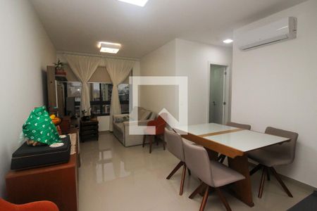 Sala de apartamento à venda com 2 quartos, 57m² em Santana, Porto Alegre