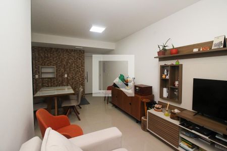 Sala de apartamento à venda com 2 quartos, 57m² em Santana, Porto Alegre