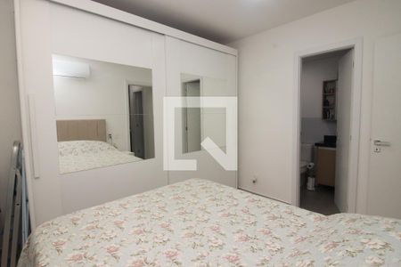 Quarto Suíte de apartamento à venda com 2 quartos, 57m² em Santana, Porto Alegre