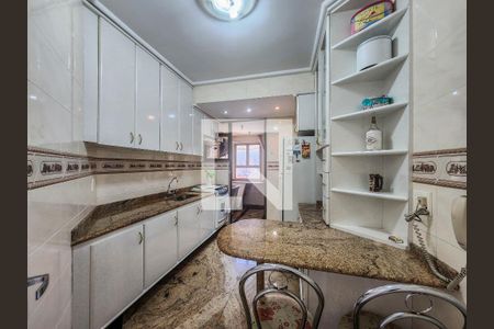 Apartamento para alugar com 120m², 3 quartos e 2 vagas Apartamento para alugar com 120m², 3 quartos e 2 vagasCozinha