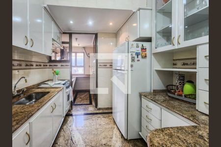 Apartamento para alugar com 120m², 3 quartos e 2 vagas Apartamento para alugar com 120m², 3 quartos e 2 vagasCozinha
