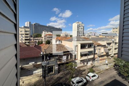 Vista do Quarto 2 de apartamento à venda com 3 quartos, 78m² em Santana, Porto Alegre