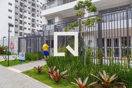 Apartamento para alugar com 45m², 2 quartos e 1 vaga Apartamento para alugar com 45m², 2 quartos e 1 vagaFachada