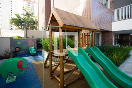 Apartamento à venda com 85m², 3 quartos e 2 vagasÁrea comum - Playground