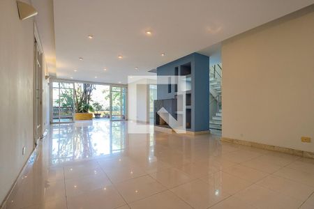 Sala de casa à venda com 4 quartos, 250m² em Jardim das Bandeiras, São Paulo