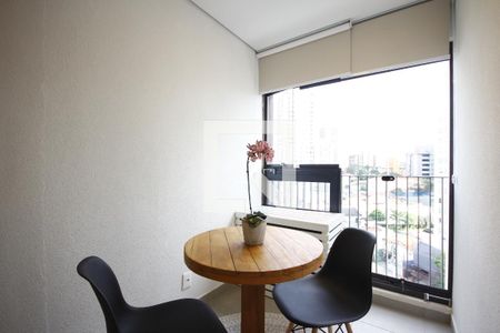 Varanda de kitnet/studio para alugar com 1 quarto, 28m² em Vila Mariana, São Paulo