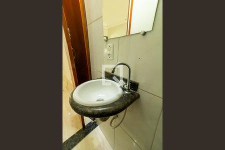 Lavabo de casa à venda com 3 quartos, 150m² em Jardim Brasília (zona Leste), São Paulo