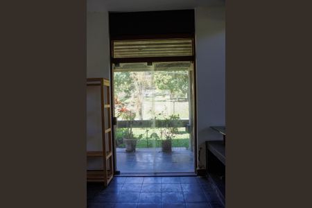 Casa de Condomínio à venda com 5 quartos, 550m² em Maria Paula, Niterói