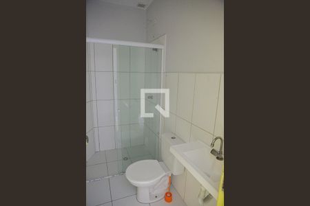 Banheiro de casa para alugar com 1 quarto, 40m² em Parque das Nações, Santo André