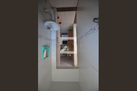 Lavabo de casa de condomínio para alugar com 2 quartos, 60m² em Váz Lobo, Rio de Janeiro
