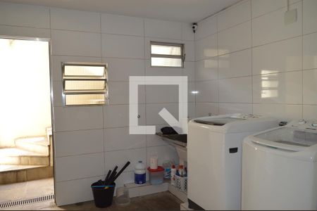 Casa à venda com 350m², 5 quartos e 6 vagasÁrea de Serviço