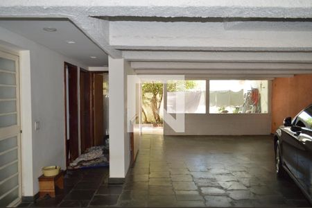 Casa à venda com 350m², 5 quartos e 6 vagasGaragem