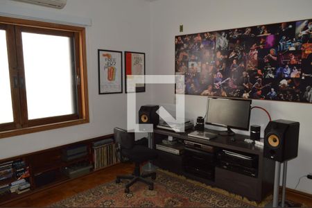 Casa à venda com 350m², 5 quartos e 6 vagasQuarto