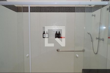 Casa à venda com 350m², 5 quartos e 6 vagasBanheiro da Suíte 2