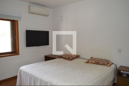 Casa à venda com 350m², 5 quartos e 6 vagasSuíte 1