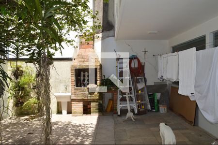 Casa à venda com 350m², 5 quartos e 6 vagasChurrasqueira