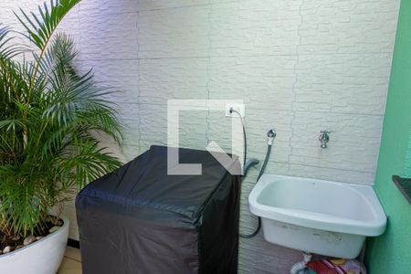 Casa à venda com 220m², 3 quartos e 6 vagas Casa à venda com 220m², 3 quartos e 6 vagasÁrea de Serviço