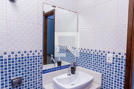 Casa à venda com 220m², 3 quartos e 6 vagas Casa à venda com 220m², 3 quartos e 6 vagasBanheiro da Suíte