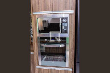 Casa à venda com 220m², 3 quartos e 6 vagas Casa à venda com 220m², 3 quartos e 6 vagasCozinha