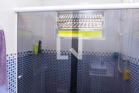 Casa à venda com 220m², 3 quartos e 6 vagas Casa à venda com 220m², 3 quartos e 6 vagasBanheiro da Suíte