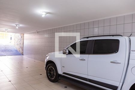 Casa à venda com 220m², 3 quartos e 6 vagas Casa à venda com 220m², 3 quartos e 6 vagasGaragem