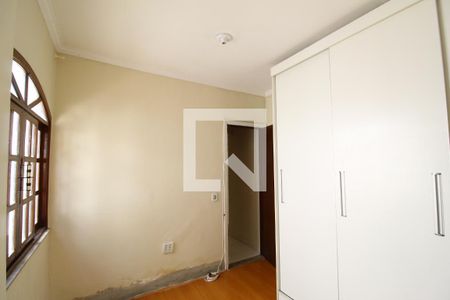 Casa à venda com 90m², 3 quartos e 2 vagasQuarto 2