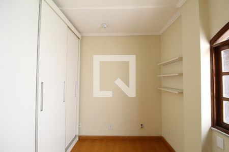 Casa à venda com 90m², 3 quartos e 2 vagasQuarto 2