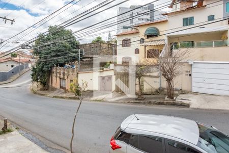 Apartamento para alugar com 79m², 2 quartos e 1 vagaVaranda