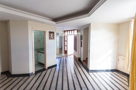 Casa à venda com 460m², 5 quartos e 3 vagasCopa