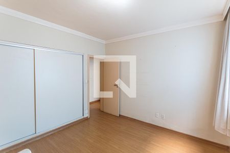 Casa à venda com 460m², 5 quartos e 3 vagasQuarto 5