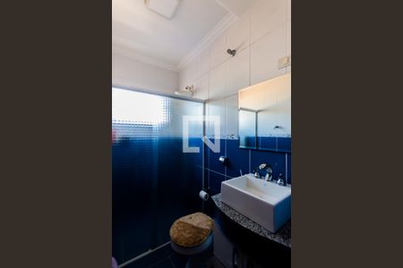 Casa à venda com 310m², 3 quartos e 7 vagasBanheiro da Suíte 2