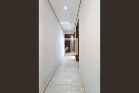 Corredor  de apartamento à venda com 2 quartos, 45m² em Parque Jambeiro, Campinas