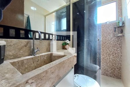 Banheiro de apartamento à venda com 2 quartos, 45m² em Parque Jambeiro, Campinas