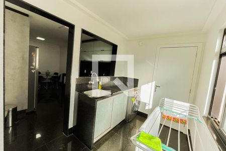 Apartamento à venda com 160m², 4 quartos e 2 vagas Apartamento à venda com 160m², 4 quartos e 2 vagasCozinha
