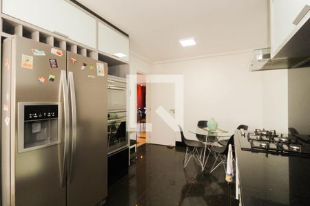 Apartamento à venda com 160m², 4 quartos e 2 vagas Apartamento à venda com 160m², 4 quartos e 2 vagasCozinha