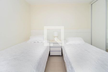 Apartamento à venda com 160m², 4 quartos e 2 vagas Apartamento à venda com 160m², 4 quartos e 2 vagasQuarto 1