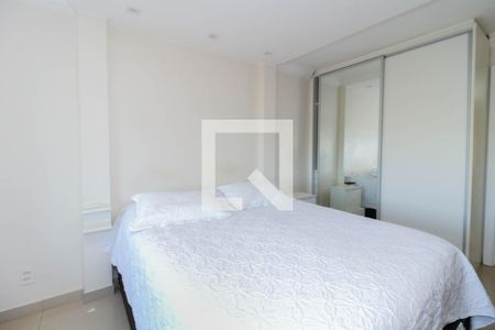 Apartamento à venda com 160m², 4 quartos e 2 vagas Apartamento à venda com 160m², 4 quartos e 2 vagasQuarto 2