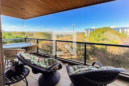 Apartamento à venda com 160m², 4 quartos e 2 vagas Apartamento à venda com 160m², 4 quartos e 2 vagasSacada