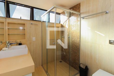 Banheiro de apartamento à venda com 4 quartos, 160m² em Asa Norte, Brasília