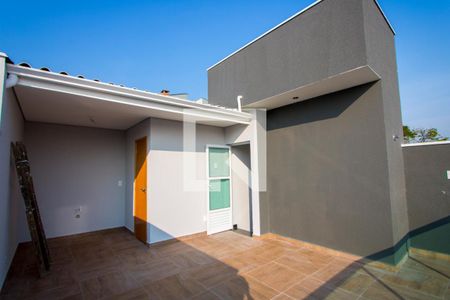 Casa à venda com 85m², 2 quartos e 2 vagasCobertura