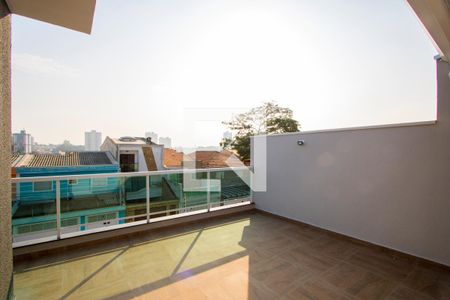 Casa à venda com 85m², 2 quartos e 2 vagasCobertura