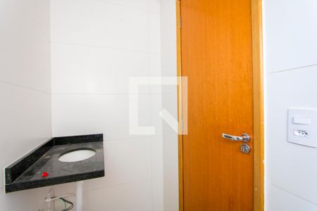 Casa à venda com 85m², 2 quartos e 2 vagasBanheiro