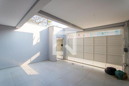 Casa à venda com 85m², 2 quartos e 2 vagasGaragem