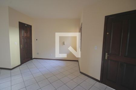 Sala de casa de condomínio à venda com 1 quarto, 65m² em São José, Canoas