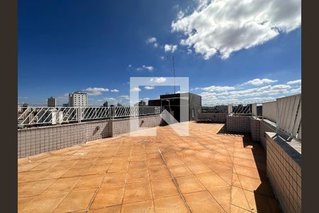 Apartamento para alugar com 222m², 5 quartos e 2 vagas Apartamento para alugar com 222m², 5 quartos e 2 vagasTerraço