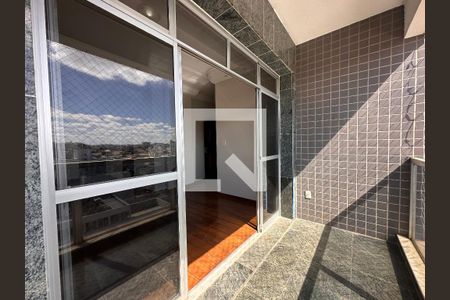 Apartamento para alugar com 222m², 5 quartos e 2 vagas Apartamento para alugar com 222m², 5 quartos e 2 vagasvaranda