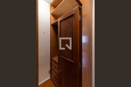 Apartamento à venda com 96m², 3 quartos e 2 vagasCloset da suíte