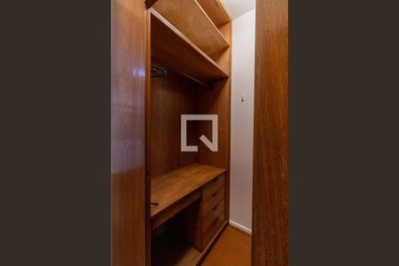 Apartamento à venda com 96m², 3 quartos e 2 vagasCloset da suíte